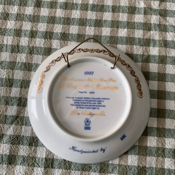 Royal Copenhagen Blue and White Ceramic Bowl - Picture 2 of 3